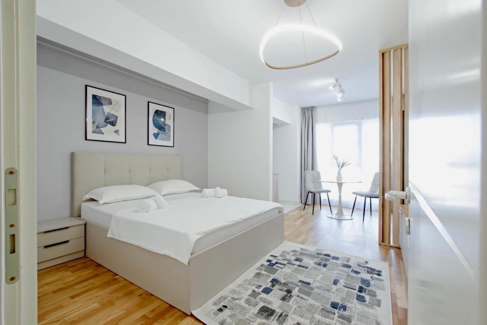 Himson-Blue Apartament Iasi Eksteriør bilde