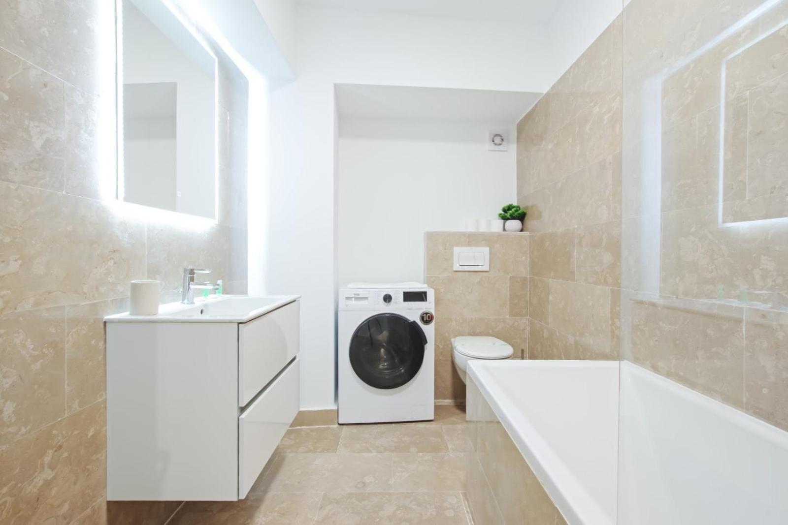 Himson-Blue Apartament Iasi Eksteriør bilde