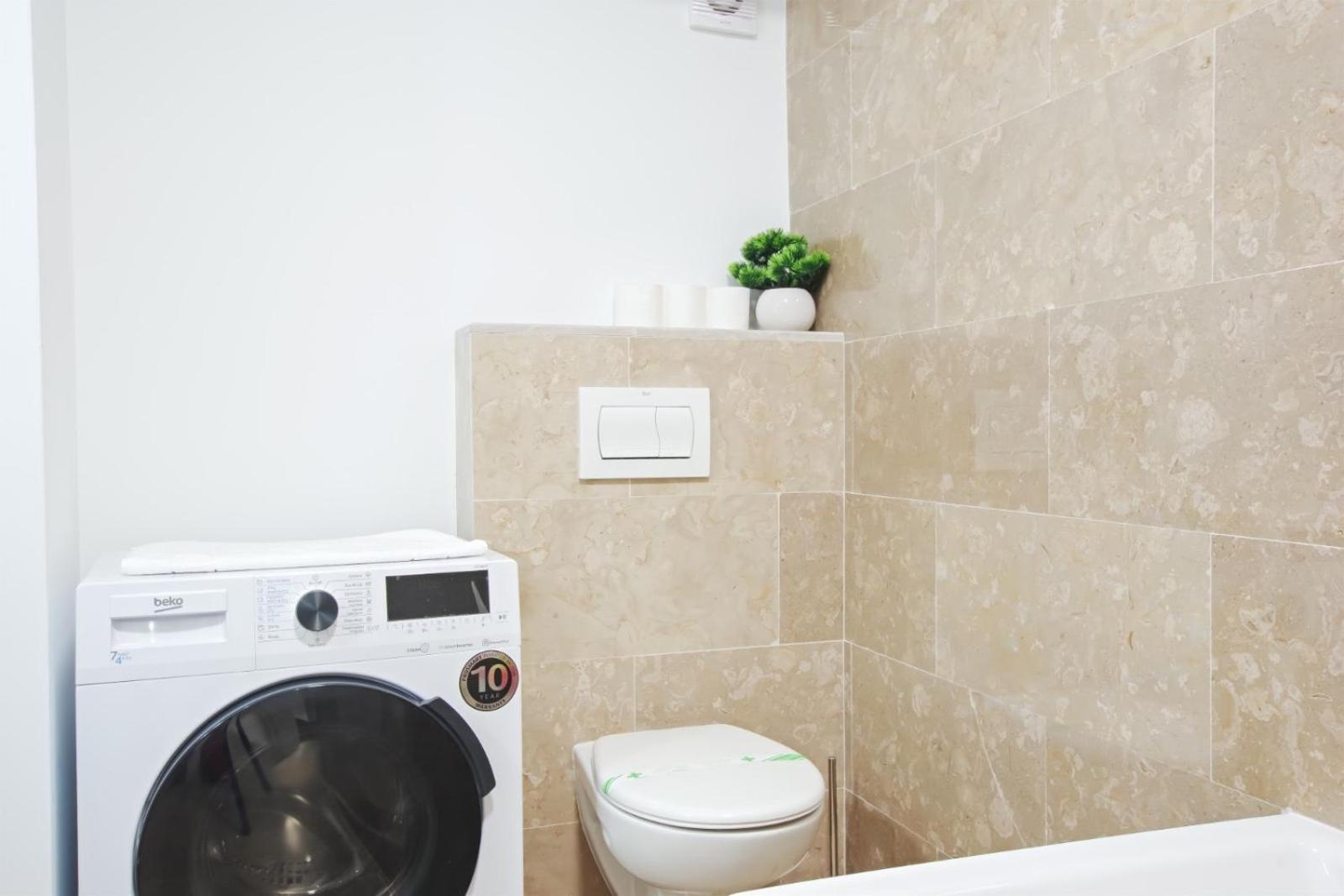 Himson-Blue Apartament Iasi Eksteriør bilde